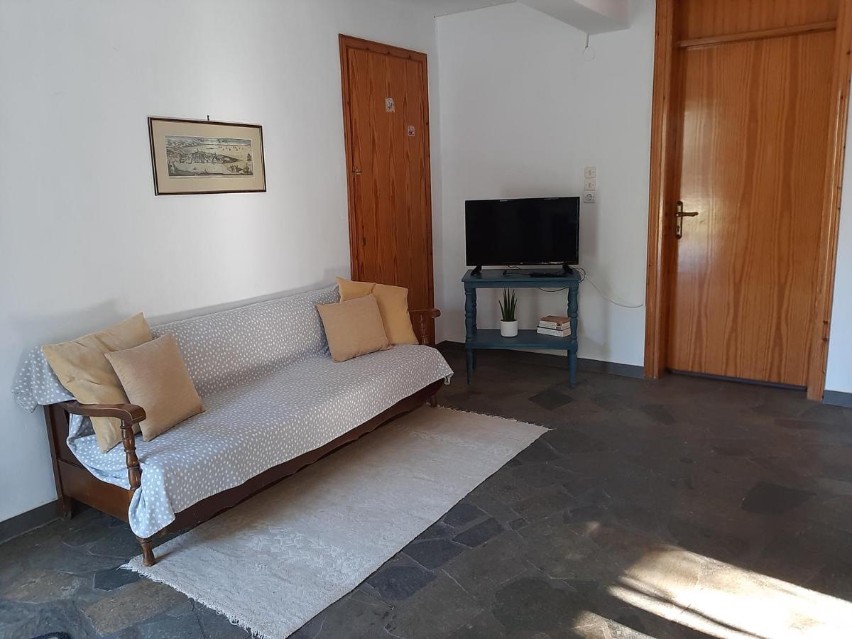 Appartement Σπίτι Σε Ελαιώνα, House In An Olive Grove à Ária Extérieur photo