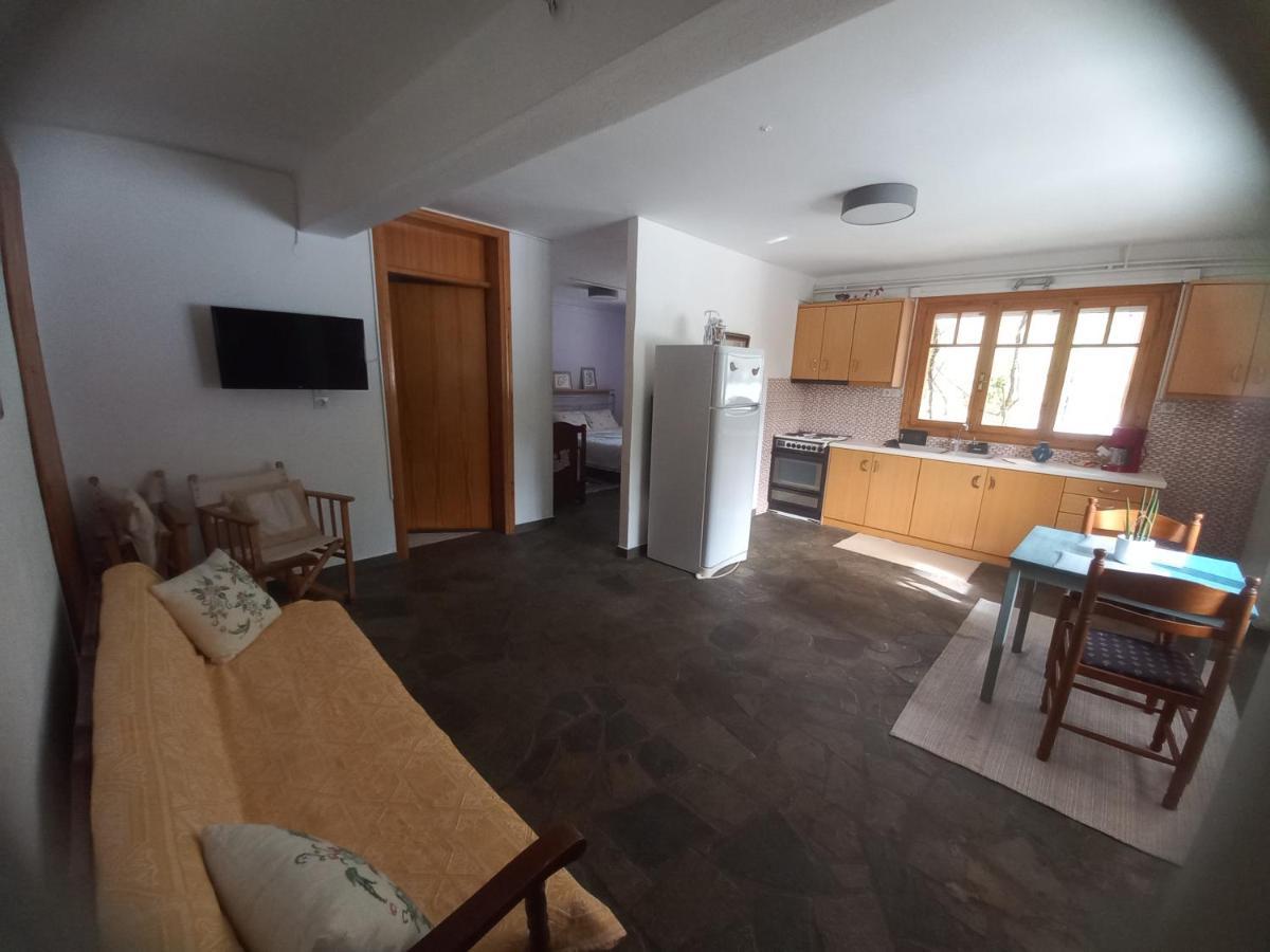 Appartement Σπίτι Σε Ελαιώνα, House In An Olive Grove à Ária Extérieur photo
